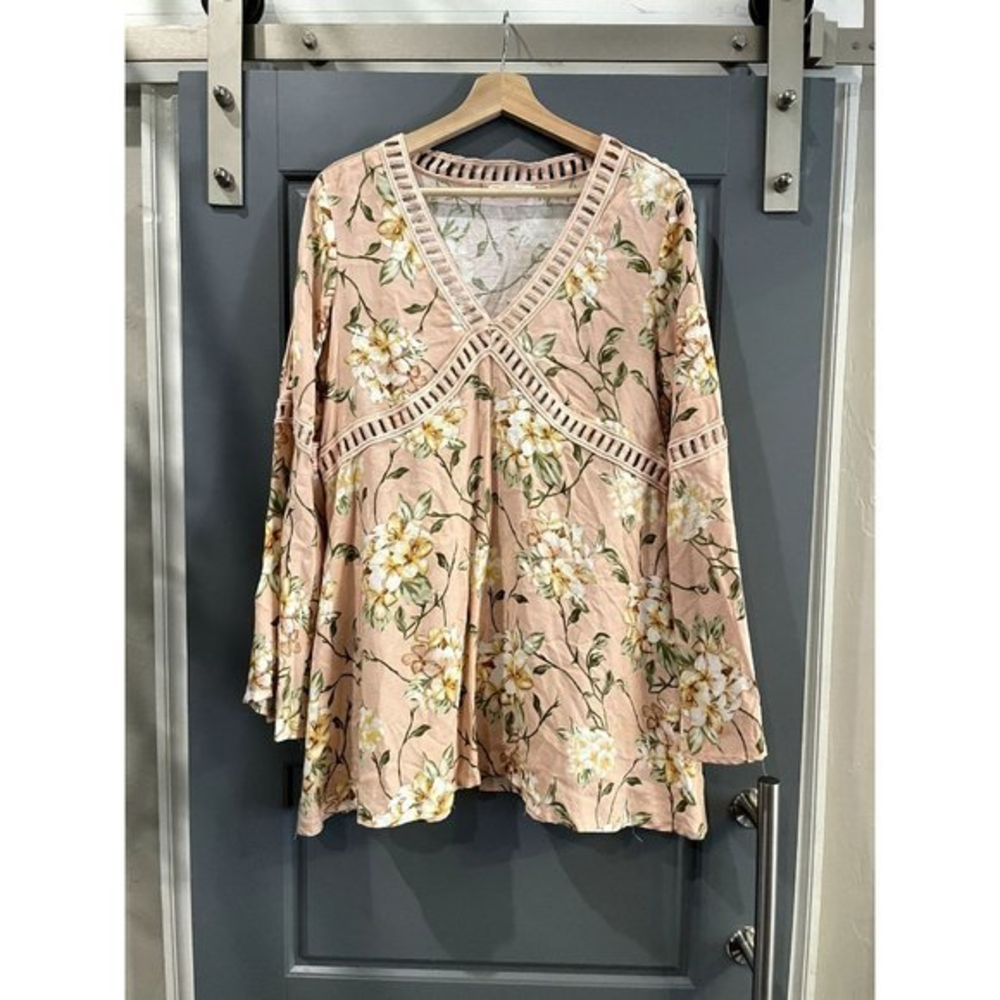 Blu Pepper Floral Lace Trim Bell Sleeve Boho Tunic Top Peach Pink Medium